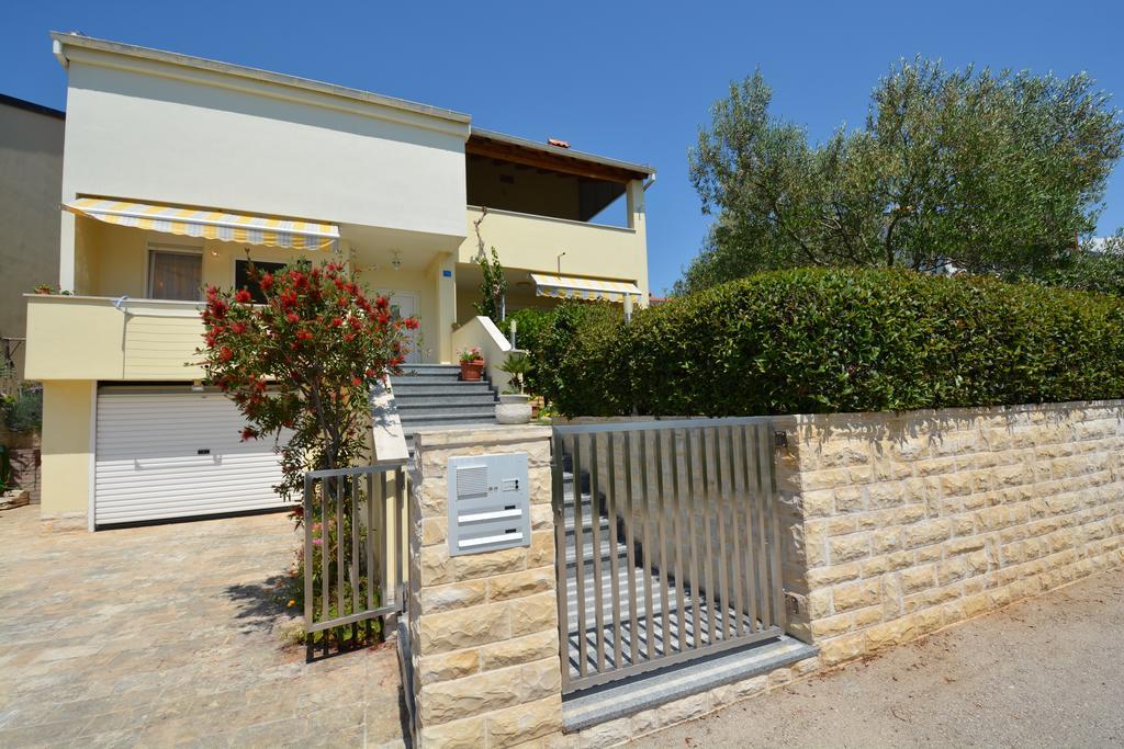 Apartments Andreja Kozino Exterior photo