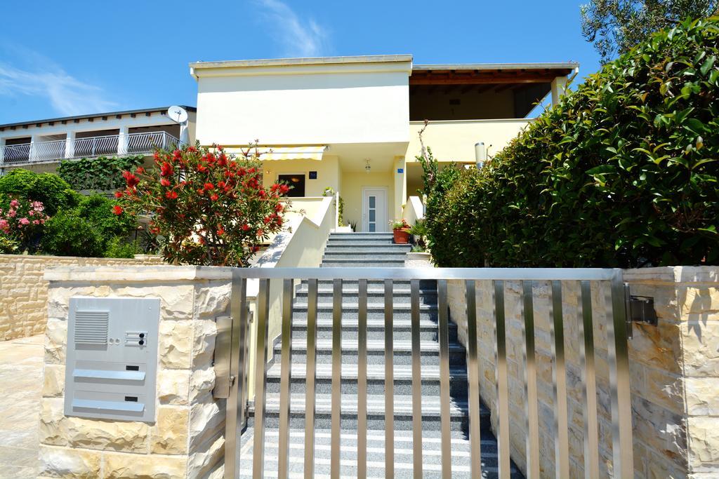 Apartments Andreja Kozino Exterior photo